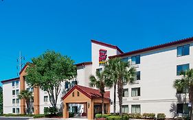 Red Roof Inn Plus + Gainesville